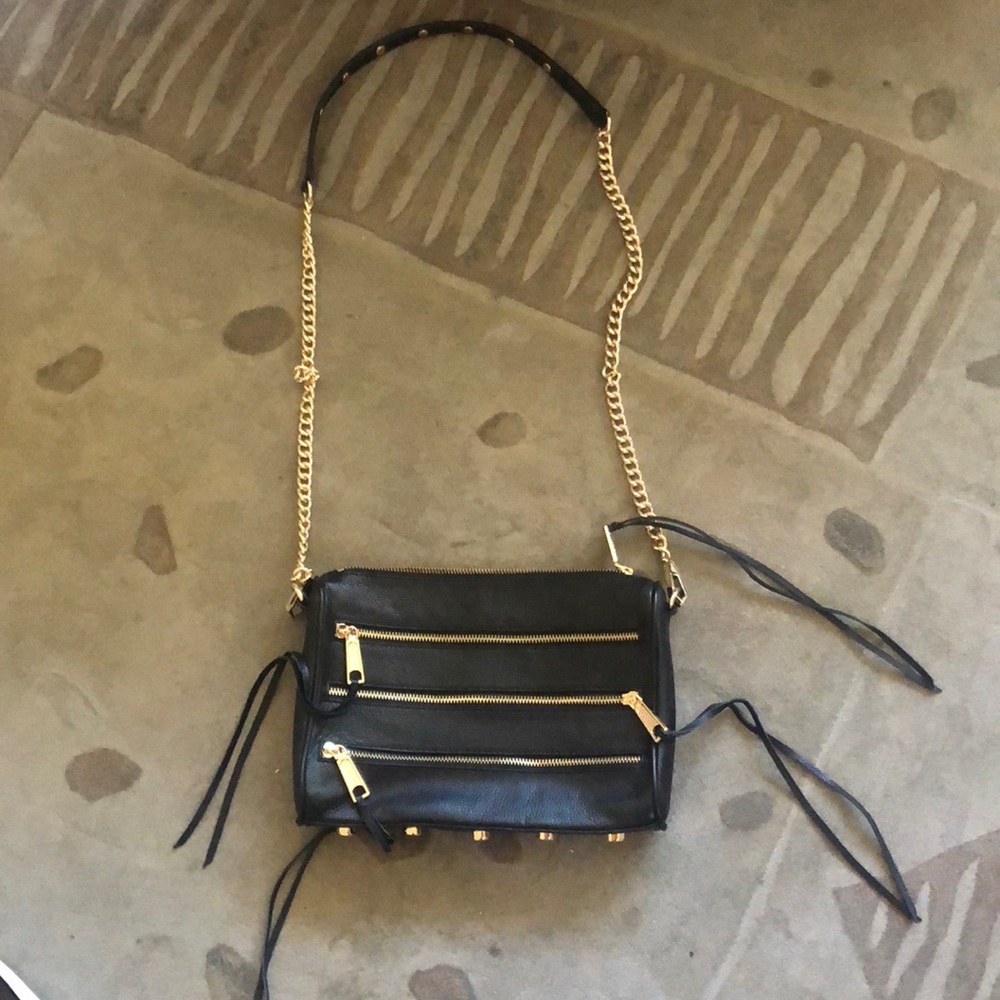 Black and gold zip crossbody bag - Picture 4 of 7